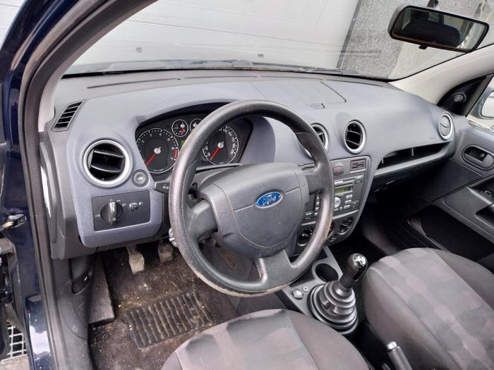 Ford Fusion Sloopvoertuig (2006, Zwart)