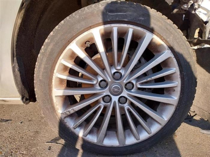 Opel Astra K 1.0 Turbo 12V Sloopvoertuig (2018, Licht, Zilvergrijs)