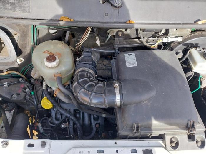 Renault Master II 2.5 dCi 16V Sloopvoertuig (2002, Wit)