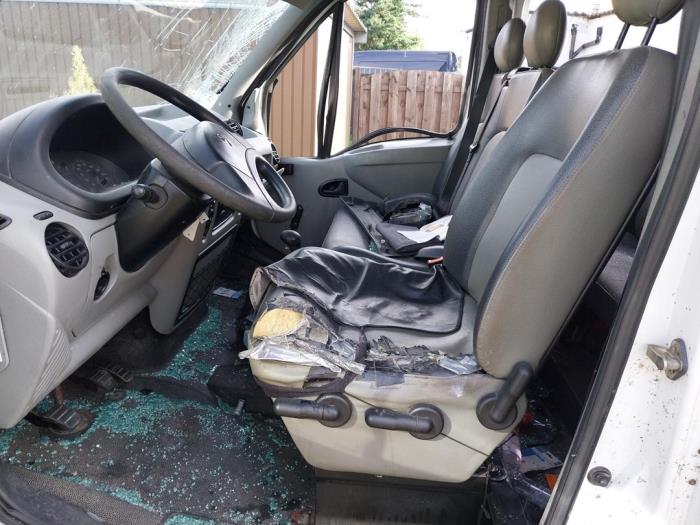 Renault Master II 2.5 dCi 16V Sloopvoertuig (2002, Wit)