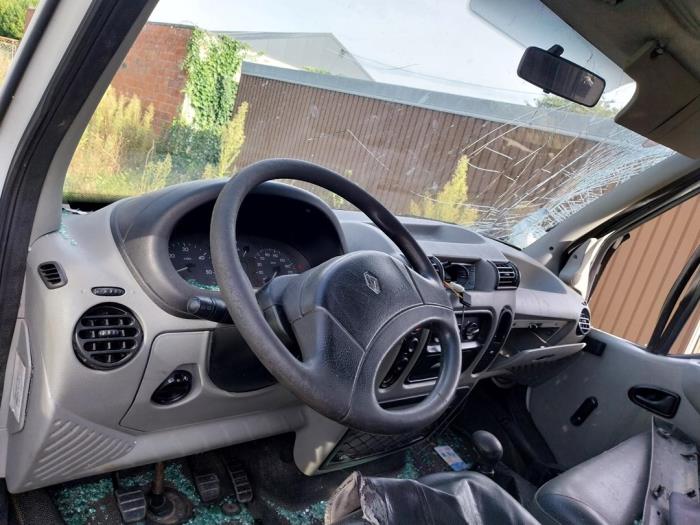 Renault Master II 2.5 dCi 16V Sloopvoertuig (2002, Wit)