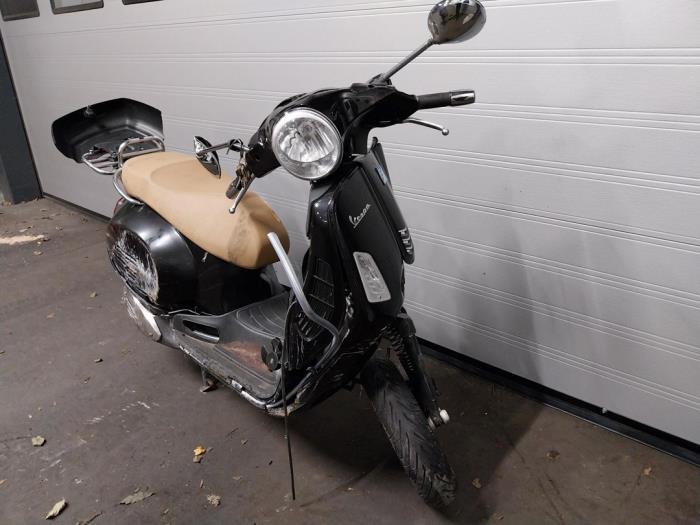 Piaggio Sloopvoertuig (2017, Zwart)