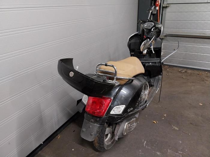 Piaggio Sloopvoertuig (2017, Zwart)