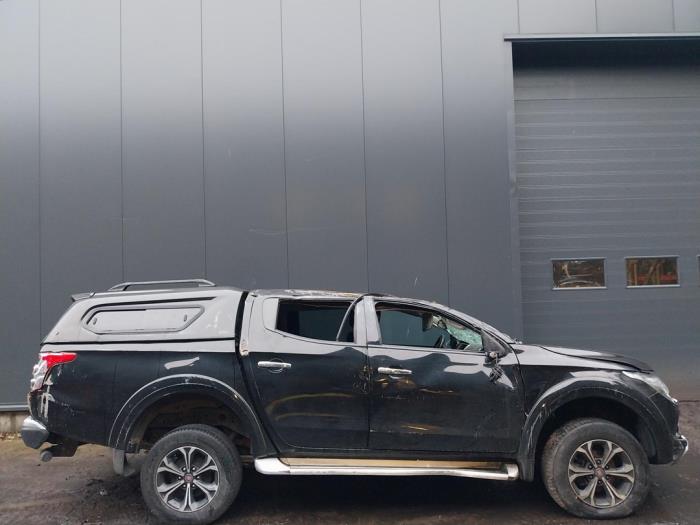 Fiat Fullback 2.4 Turbodiesel 150 4x4 Sloopvoertuig (2018, Zwart)