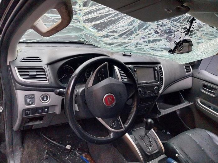 Fiat Fullback 2.4 Turbodiesel 150 4x4 Sloopvoertuig (2018, Zwart)