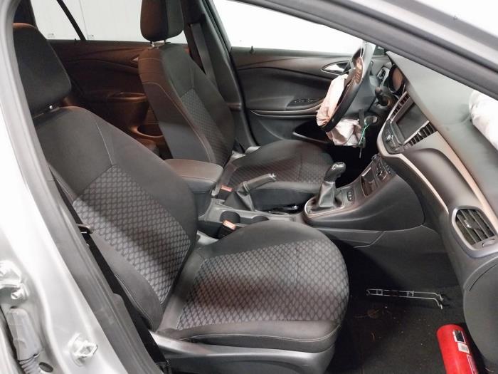 Opel Astra K 1.5 CDTi 105 12V Sloopvoertuig (2020, Grijs)