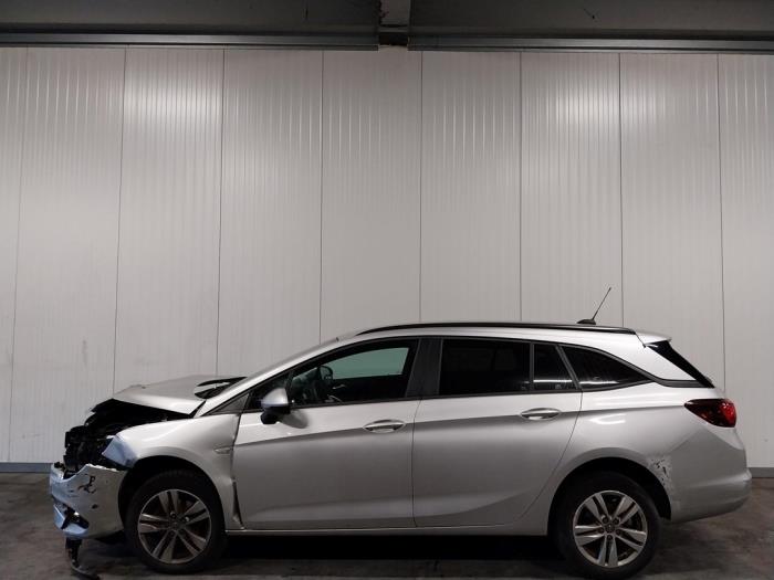 Opel Astra K 1.5 CDTi 105 12V Sloopvoertuig (2020, Grijs)