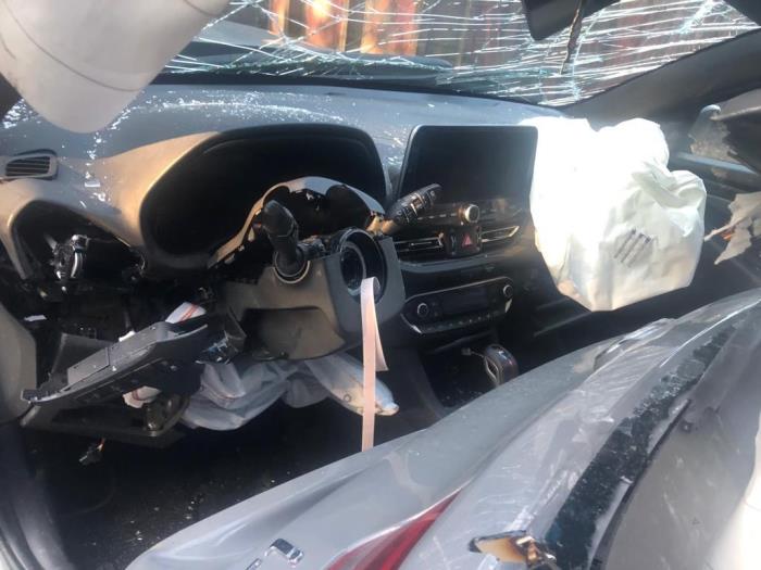 Hyundai i30 Wagon 1.5 T-GDI 16V Hybrid 48V Sloopvoertuig (2022, Grijs)