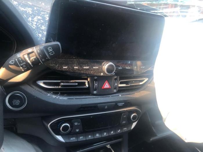 Hyundai i30 Wagon 1.5 T-GDI 16V Hybrid 48V Sloopvoertuig (2022, Grijs)