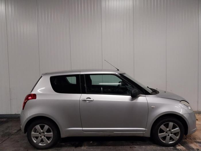 Suzuki Swift 1.3 VVT 16V Sloopvoertuig (2007, Zilver)