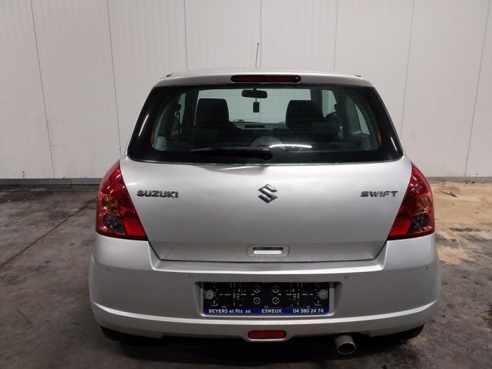 Suzuki Swift 1.3 VVT 16V Sloopvoertuig (2007, Zilver)