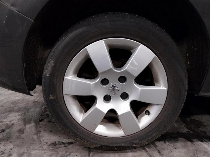 Peugeot 5008 I 1.6 HDiF 16V Sloopvoertuig (2013, Grijs)