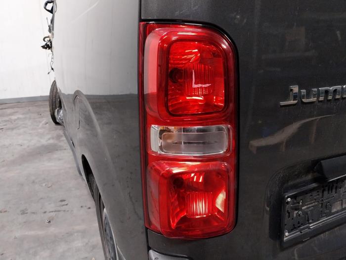 Citroen Jumpy 1.5 Blue HDi 120 Sloopvoertuig (2021, Bruin)