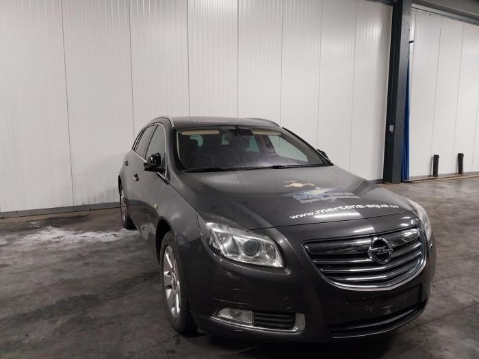 Opel Insignia 2.0 CDTI 16V 130 Ecotec Sloopvoertuig (2009, Grijs)