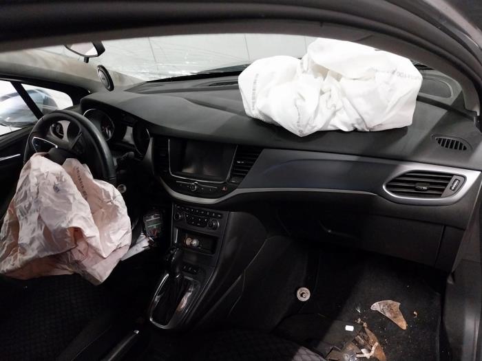 Opel Astra K Sports Tourer 1.5 CDTi 122 12V Sloopvoertuig (2021, Zilver)