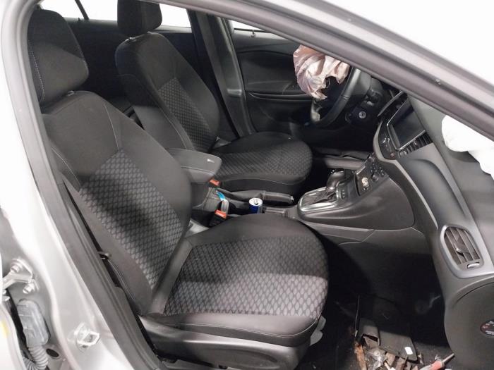 Opel Astra K Sports Tourer 1.5 CDTi 122 12V Sloopvoertuig (2021, Zilver)