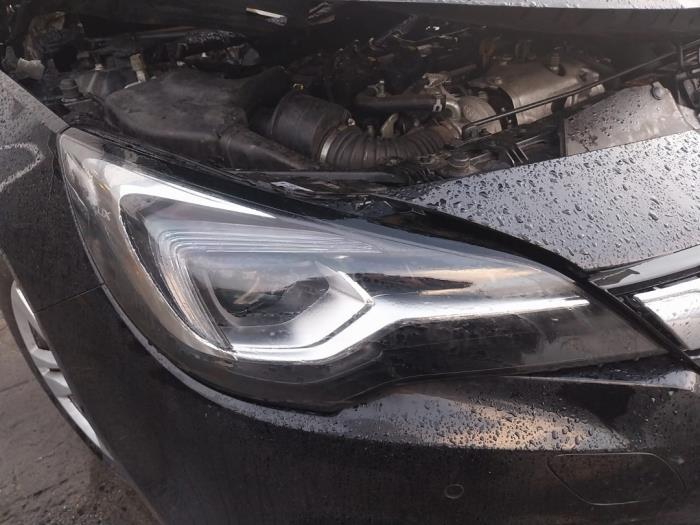 Opel Astra K Sports Tourer 1.6 CDTI 110 16V Sloopvoertuig (2017, Zwart)