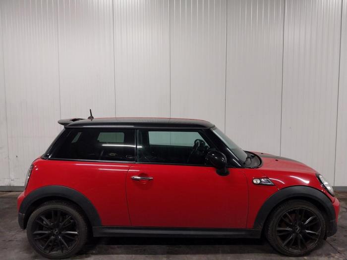 Mini Mini 2.0 Cooper SD 16V Sloopvoertuig (2012, Rood)