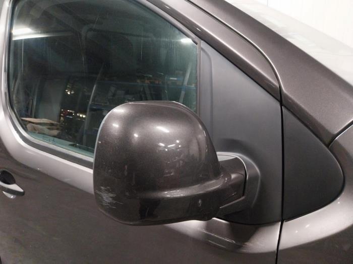 Peugeot Expert 1.6 Blue HDi 120 Sloopvoertuig (2017, Donker, Grijs)