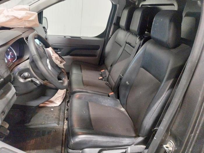 Peugeot Expert 1.6 Blue HDi 120 Sloopvoertuig (2017, Donker, Grijs)