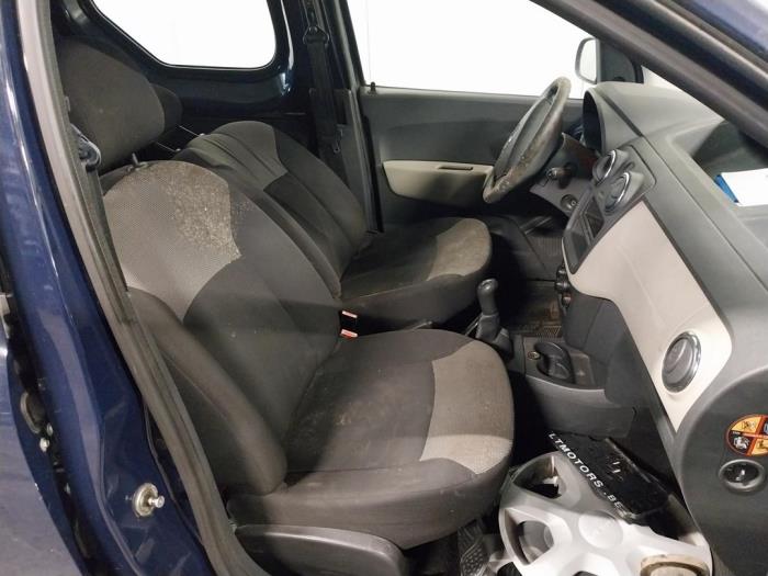 Dacia Dokker 1.6 16V Sloopvoertuig (2016, Donker, Blauw)