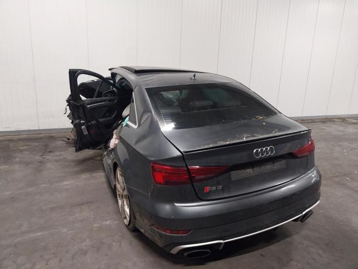 Audi RS 3 Limousine 2.5 TFSI 20V Quattro Sloopvoertuig (2017, Grijs)