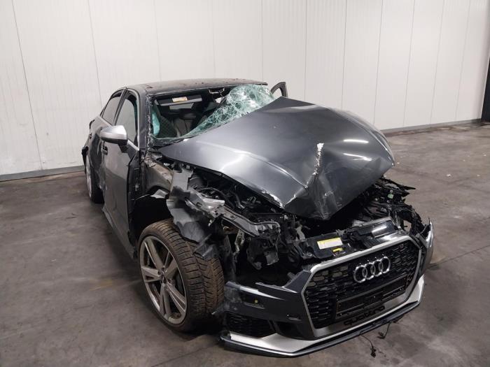 Audi RS 3 Limousine 2.5 TFSI 20V Quattro Sloopvoertuig (2017, Grijs)