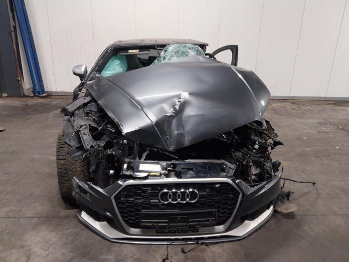 Audi RS 3 Limousine 2.5 TFSI 20V Quattro Sloopvoertuig (2017, Grijs)