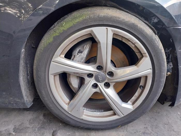 Audi A6 3.0 V6 24V 50 TDI Mild hybrid Quattro Sloopvoertuig (2019, Zwart)