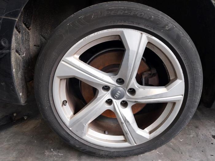 Audi A6 3.0 V6 24V 50 TDI Mild hybrid Quattro Sloopvoertuig (2019, Zwart)
