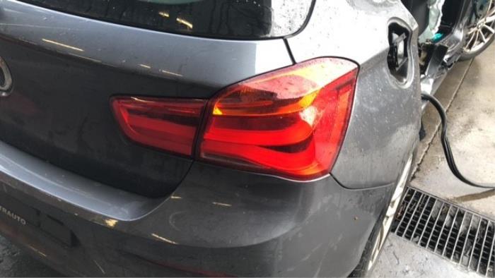 BMW 1 serie 118i 1.5 TwinPower 12V Sloopvoertuig (2018, Donker, Grijs)