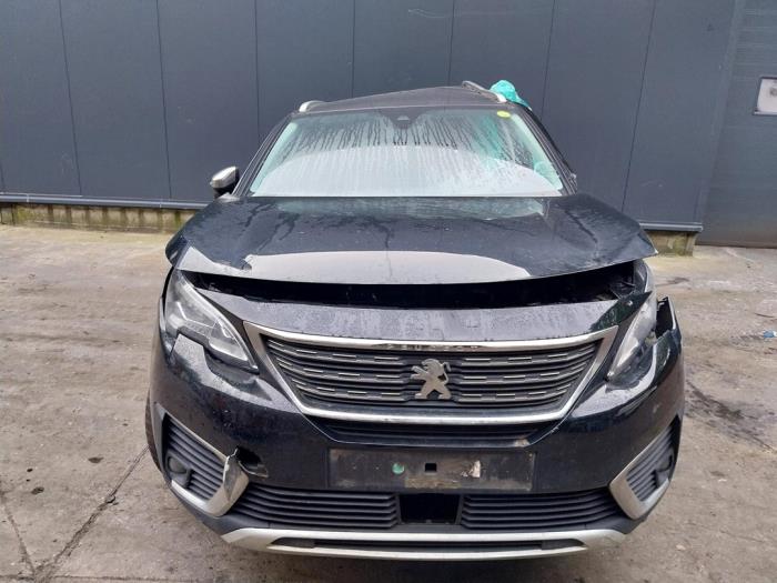 Peugeot 5008 II 1.5 BlueHDi 130 Sloopvoertuig (2018, Zwart)