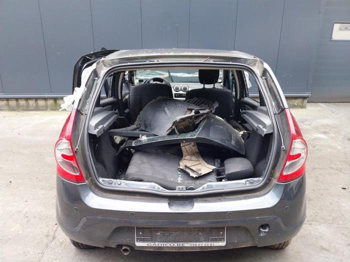 Dacia Sandero I 1.2 16V Sloopvoertuig (2010, Donker, Grijs)