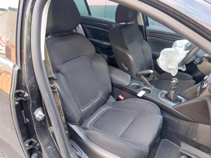 Renault Megane Sloopvoertuig (2017, Zwart)