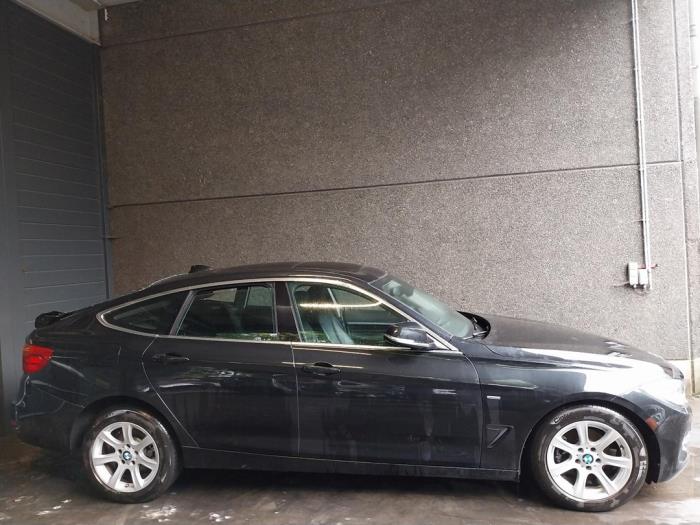 BMW 3 serie Gran Turismo 318d 2.0 16V Sloopvoertuig (2014, Zwart)