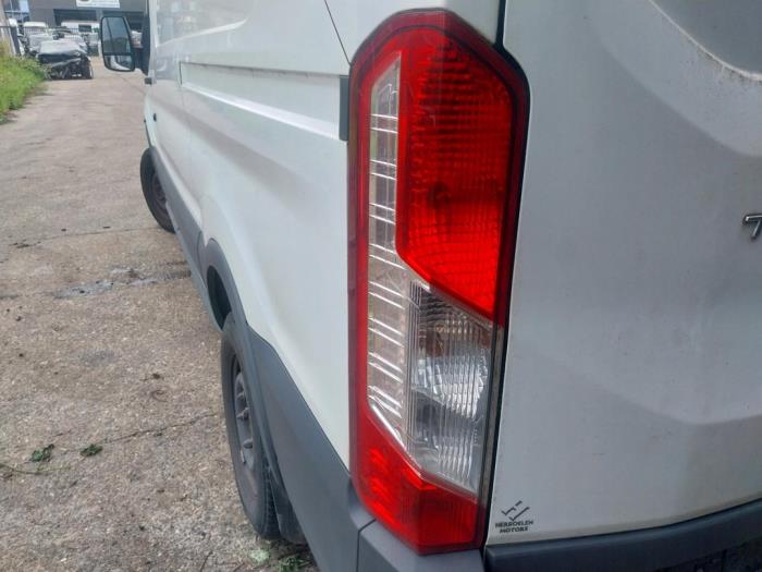 Ford Transit 2.0 TDCi 16V Eco Blue 130 Sloopvoertuig (2017, Wit)