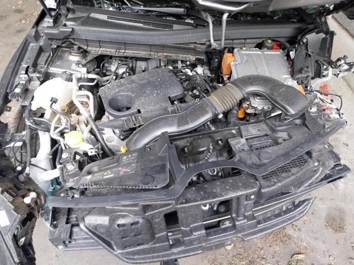 Renault Arkana 1.6 E-Tech 145 16V Sloopvoertuig (2022, Grijs)