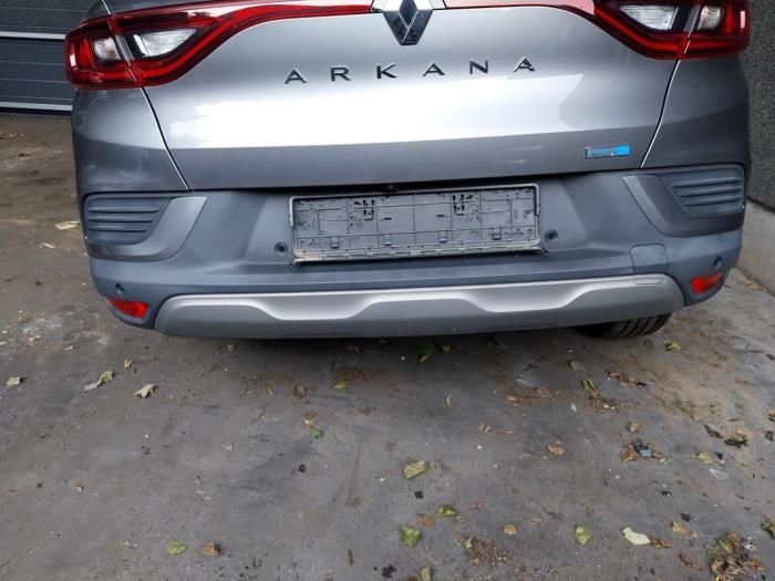 Renault Arkana 1.6 E-Tech 145 16V Sloopvoertuig (2022, Grijs)