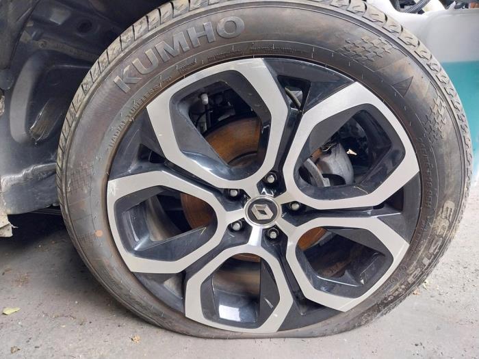 Renault Arkana 1.6 E-Tech 145 16V Sloopvoertuig (2022, Grijs)