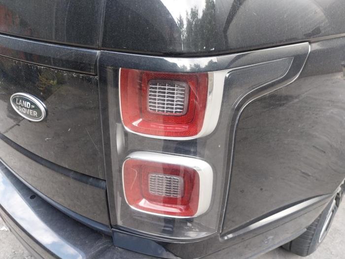 Landrover Range Rover IV 3.0 D300 MHEV Sloopvoertuig (2021, Zwart)