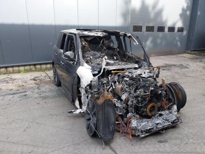 Landrover Range Rover IV 3.0 D300 MHEV Sloopvoertuig (2021, Zwart)