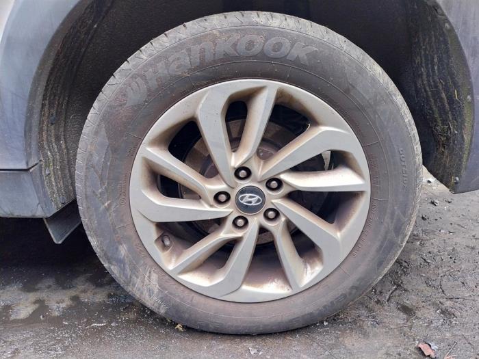 Hyundai Tucson 1.6 GDi 16V 2WD Sloopvoertuig (2017, Licht, Bruin)