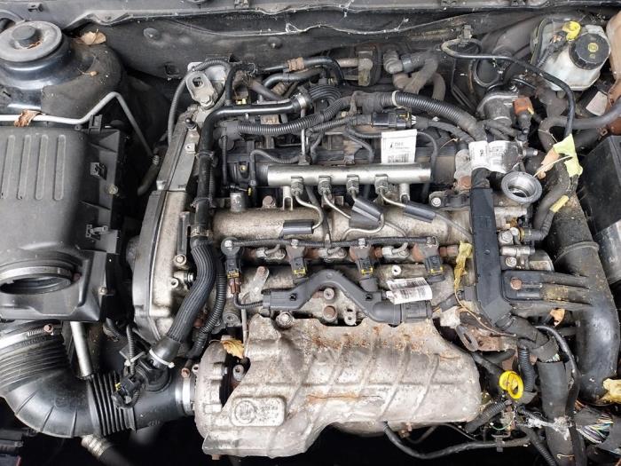 Opel Insignia Sports Tourer 2.0 CDTI 16V 130 ecoFLEX Sloopvoertuig (2009, Zwart)