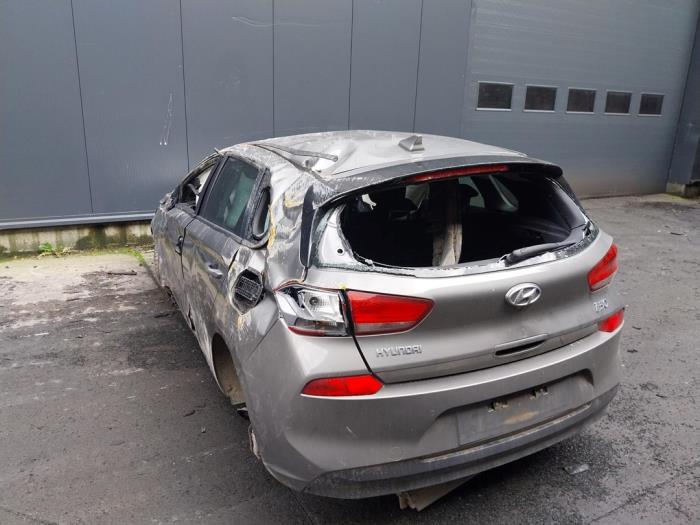 Hyundai i30 1.0 T-GDI 12V Sloopvoertuig (2020, Grijs)