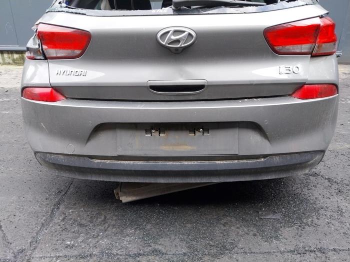 Hyundai i30 1.0 T-GDI 12V Sloopvoertuig (2020, Grijs)