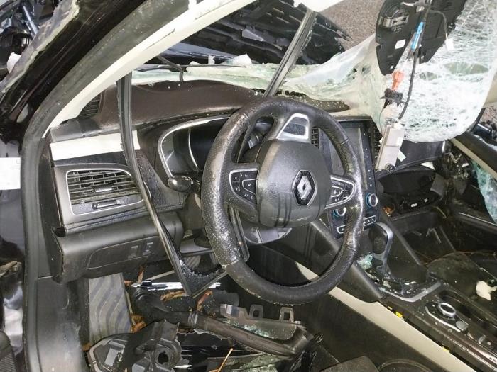 Renault Talisman Estate 1.6 Energy TCe 200 Sloopvoertuig (2018, Zwart)