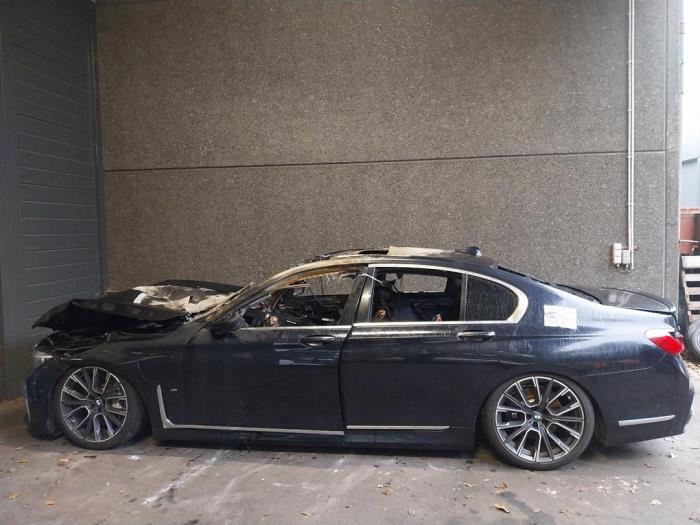 BMW 7 serie 745e,Le Sloopvoertuig (2019, Zwart)