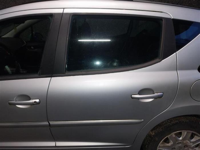 Peugeot 207 SW 1.4 16V Vti Sloopvoertuig (2010, Zilver)