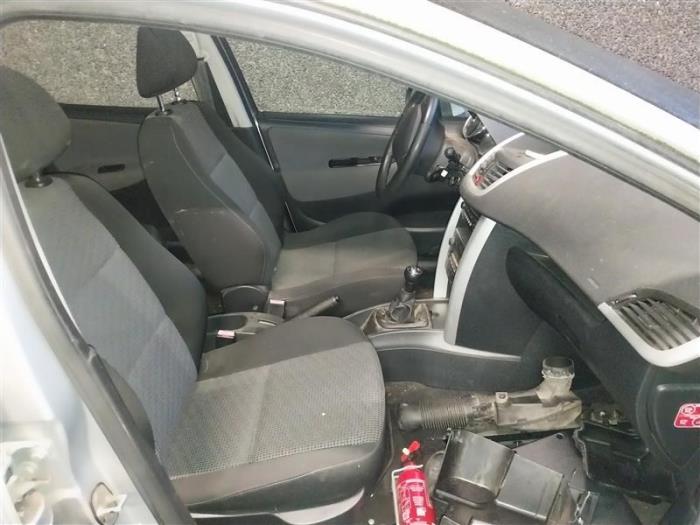 Peugeot 207 SW 1.4 16V Vti Sloopvoertuig (2010, Zilver)