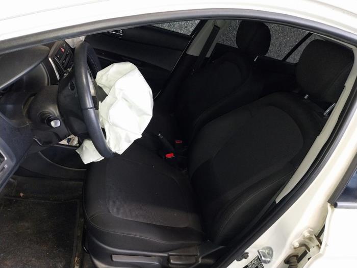 Hyundai i20 1.2i 16V Sloopvoertuig (2014, Wit)